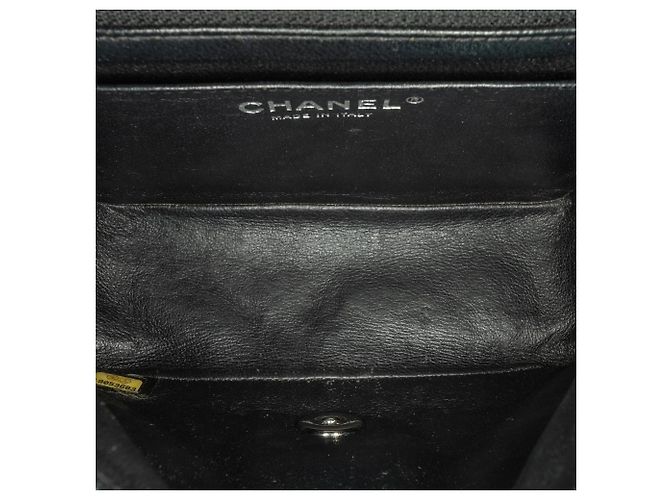 Bolsa Tiracolo Chanel Mini Square Classic em verniz preto com aba única - vista 4