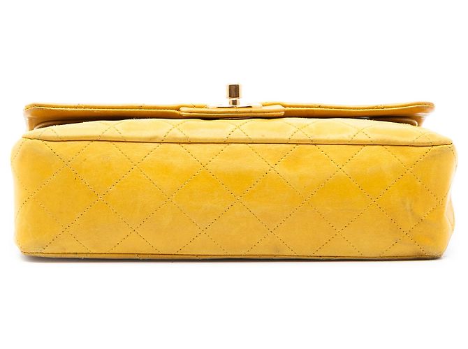 Borsa a tracolla Chanel Small Classic Double Flap in pelle di agnello gialla Giallo - vista 3