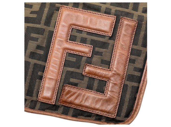 Borsa a tracolla Fendi Zucca Canvas marrone - vista 5