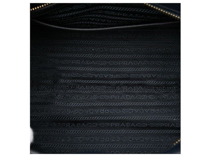Borsa Satchel Prada City Calf Greca Esplanade Blu in Saffiano Medium - vista 4