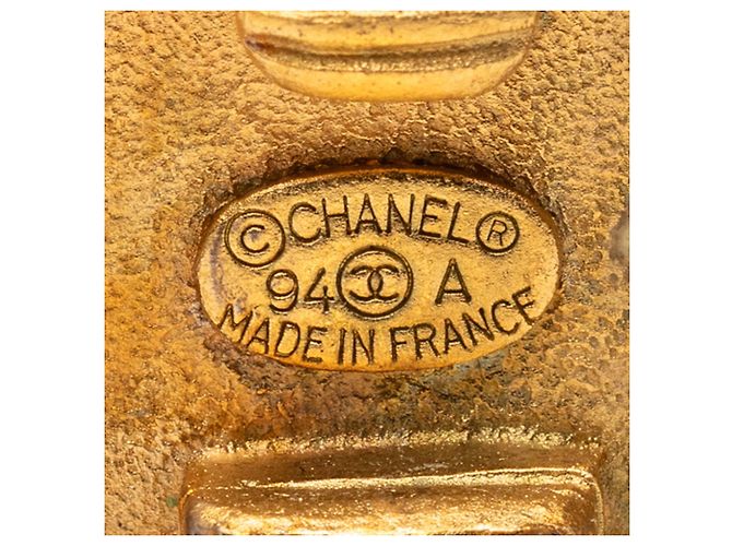 Orecchini a clip Chanel placcati in oro con bottone rotondo D'oro - vista 3