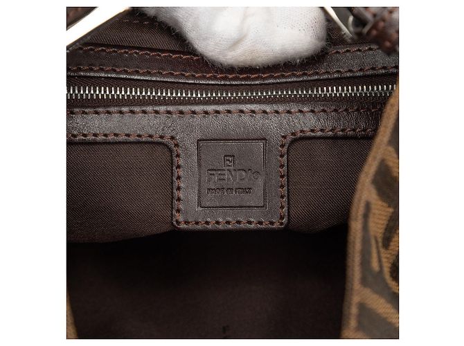 Borsa a tracolla Fendi Zucca Canvas marrone - vista 5