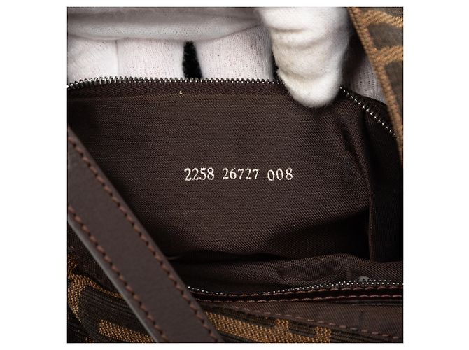 Borsa a tracolla Fendi Zucca Canvas marrone - vista 6
