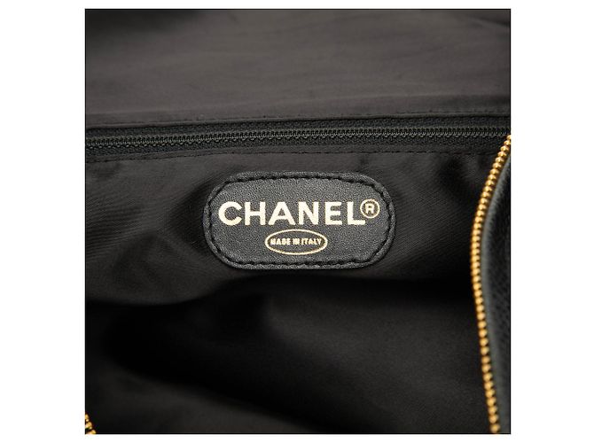 Borsa a tracolla Hobo Chanel Large CC Caviar Nera Nero - vista 5