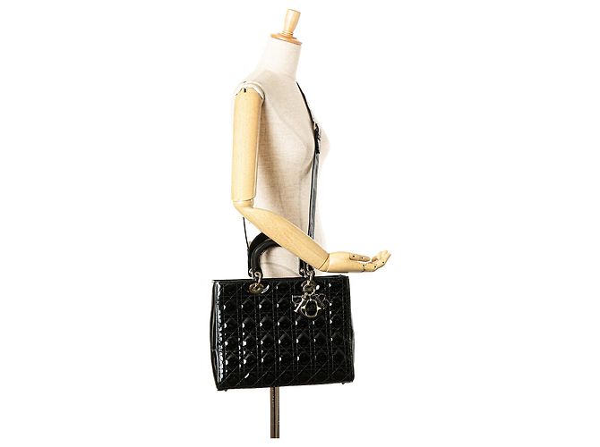 Borsa Lady Dior Large in pelle verniciata Cannage Nera Nero - vista 11