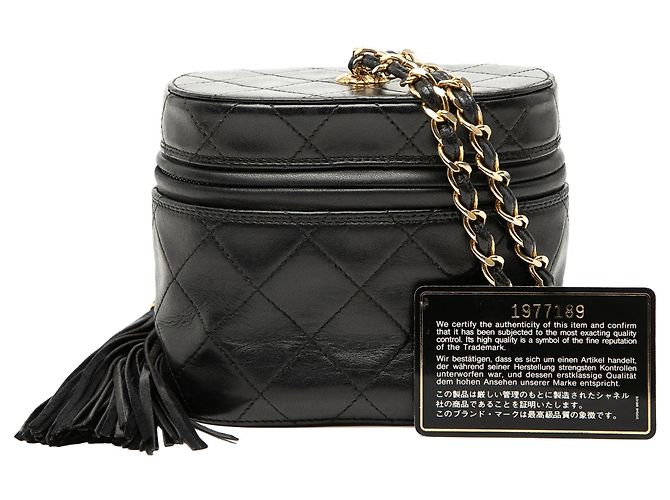 Borsa Vanity Case Chanel in pelle d'agnello matelassé nera con nappina e tracolla a catena Nero - vista 8