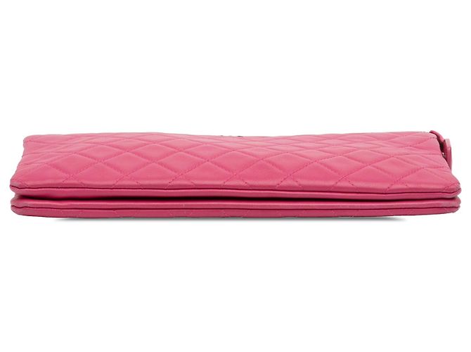 Clutch Chanel Quilted Caviar CC Enamel Double Zip Rosa - vista 3