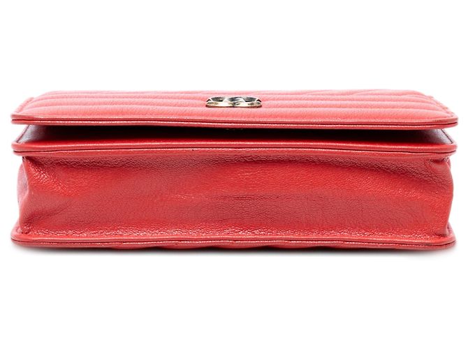 Borsa a tracolla Chanel Diagonal Wallet On Chain in pelle di capra matelassé rossa Rosso - vista 3