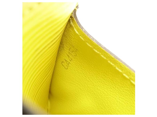Portafoglio lungo Louis Vuitton Epi Sarah Yellow Giallo - vista 7