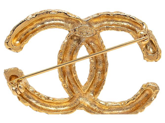 Spilla Chanel CC placcata oro con rilievo barocco D'oro - vista 3
