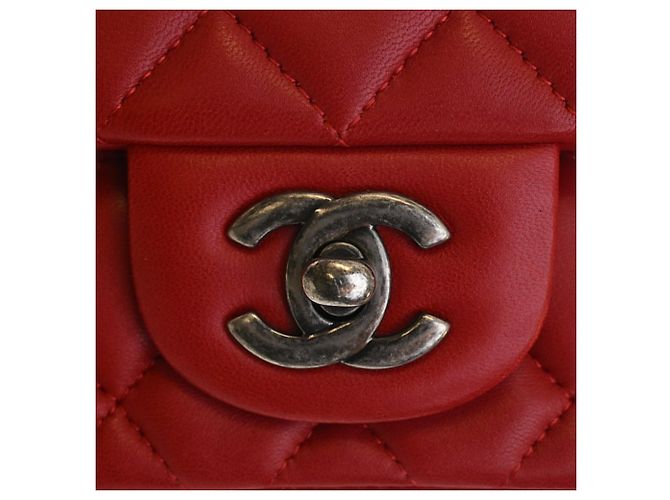 Borsa a tracolla Chanel Extra Mini Rectangular Classic in pelle d'agnello rossa con patta singola Rosso - vista 9