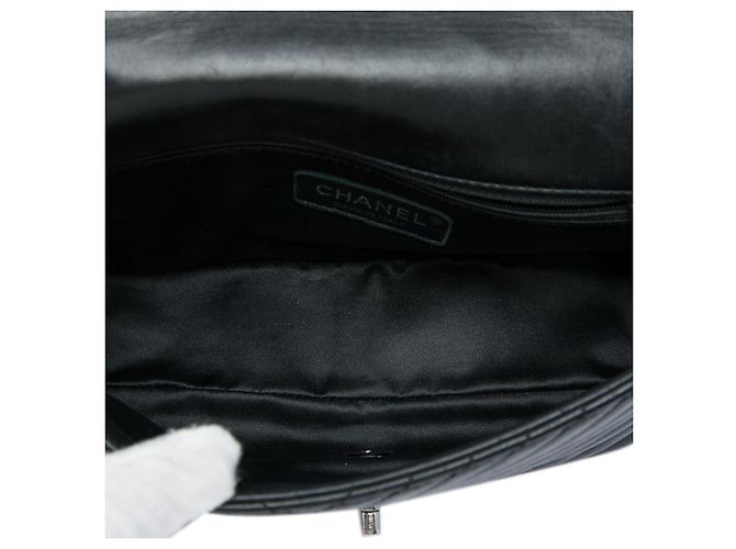 Borsa a tracolla Chanel Small CC Crossing Flap in pelle di agnello nera Nero - vista 4