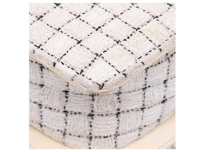Borsa Shopping Chanel Small in Tweed e Resina Bianca con Cerniera Bianco - vista 9