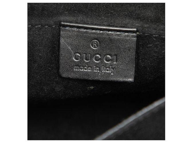 Gucci Umhängetasche aus schwarzem Wildleder in Herzform - Ansicht 5