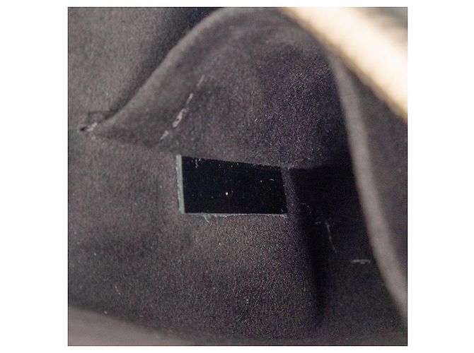 Borsa a mano Louis Vuitton Electric Epi Alma PM Nera Nero - vista 6
