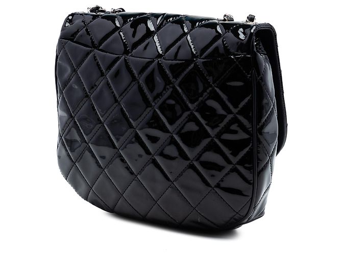 Borsa a tracolla Chanel Medium Quilted Patent Bubble CC Flap nera Nero - vista 2