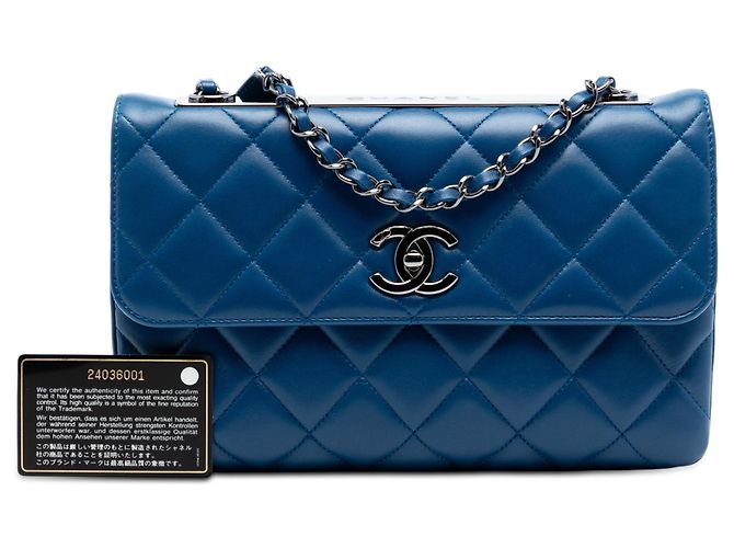 Borsa a tracolla Chanel Medium in agnello trapuntato blu Trendy CC Flap - vista 8