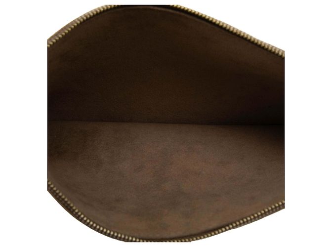 Braune Louis Vuitton Aurelia GM Pouch aus Wildleder - Ansicht 4