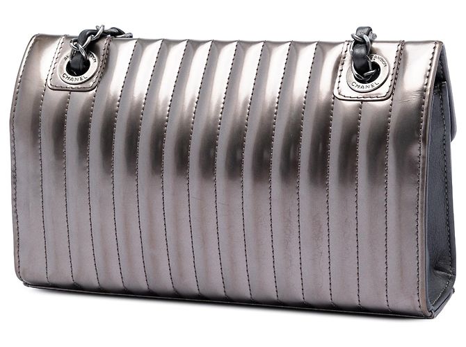 Borsa a tracolla Chanel Small Vertical Quilted Patent Maharaja Express Flap Grigia Grigio - vista 2
