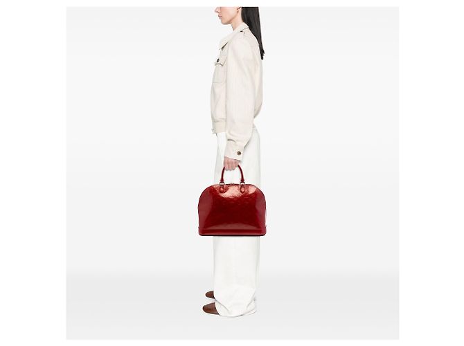 Borsa Louis Vuitton Monogram Vernis Alma GM rossa Rosso - vista 6
