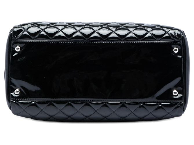 Tote North South Chanel CC trapuntato in vernice nero - vista 3