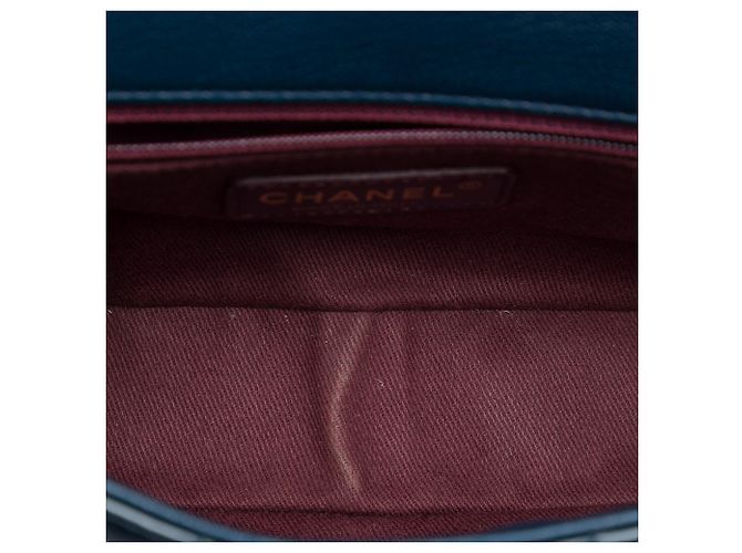 Borsa a tracolla Chanel Paris Salzburg Medium in vernice e pelle di capra blu con occhielli CC - vista 4