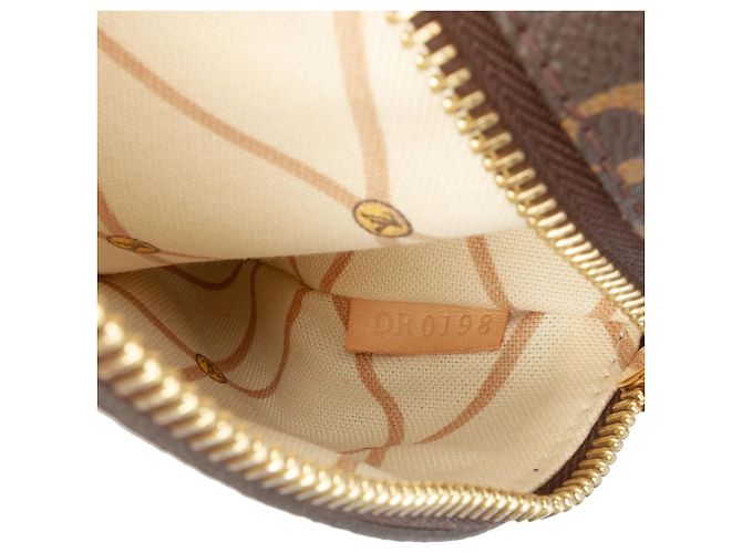 Borsa Louis Vuitton Monogram Summer Trunks Pochette Metis marrone - vista 6