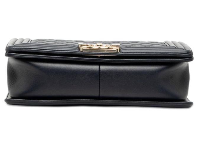 Borsa a tracolla Chanel Old Medium Boy Flap in agnello trapuntato nero - vista 3