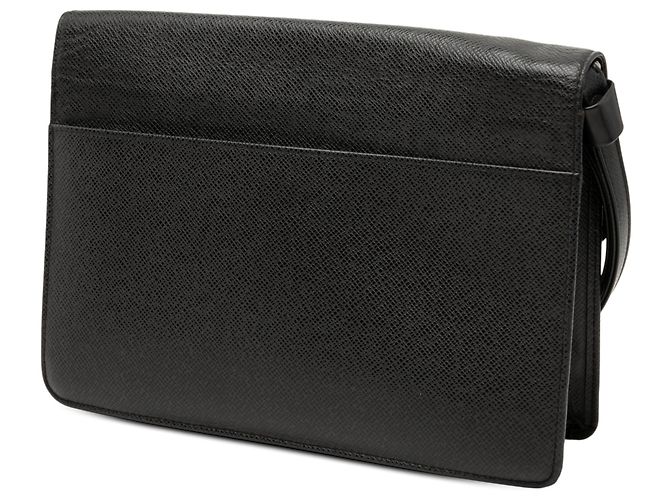 Clutch Selenga in pelle Taiga nera Louis Vuitton Nero - vista 2