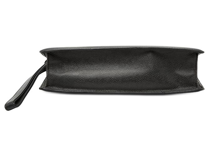 Clutch Selenga in pelle Taiga nera Louis Vuitton Nero - vista 3