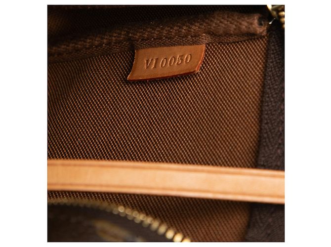 Borsa a tracolla Louis Vuitton Monogram Pochette Accessoires marrone - vista 6
