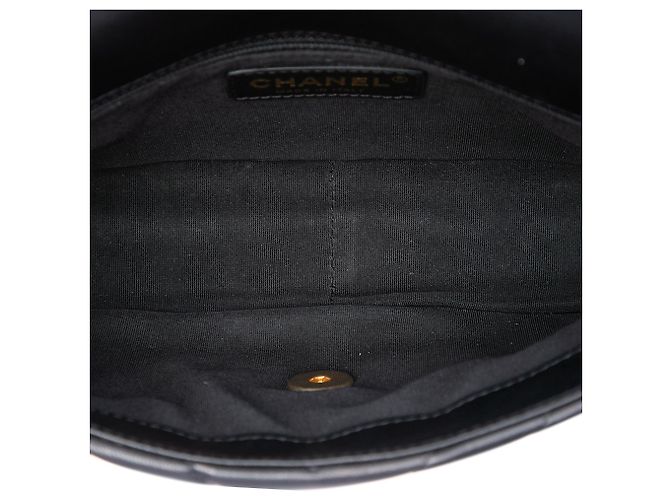 Borsa a tracolla Chanel Mini Rectangular Chevron Lambskin Chain Around Flap nera Nero - vista 4