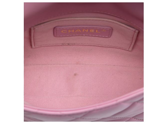 Bolsa transversal Chanel Mini Candy em pele de cordeiro acolchoada rosa com corrente - vista 4
