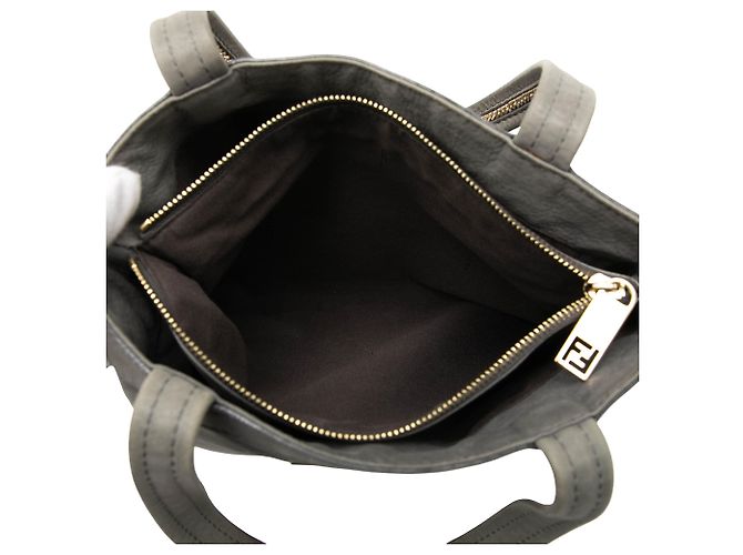 Fendi Nubuck FF Chains Tote in Grau - Ansicht 4