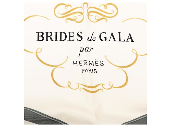 Sciarpa in seta Hermès Brides de Gala 90 rosa - vista 3