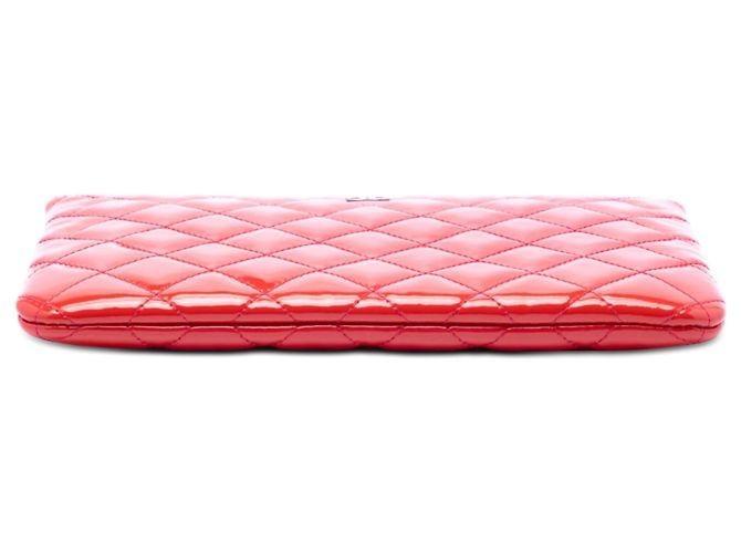 Clutch Chanel Small Red Quilted Patent O Case Rosso - vista 3