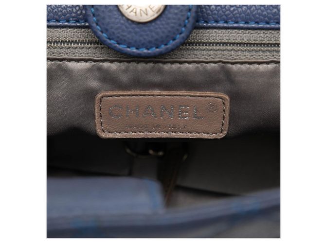 Piccola borsa shopping Chanel Caviar blu - vista 5