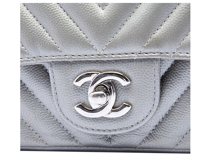 Borsa a tracolla Chanel Mini Square Classic Chevron Caviar argento - vista 5