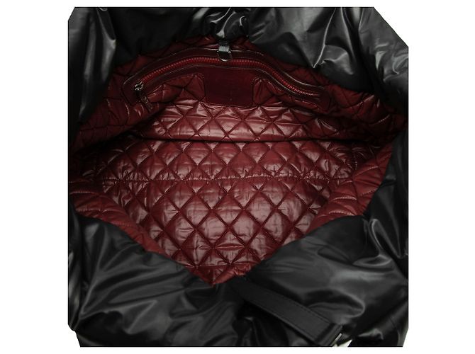 Tote Coco Cocoon em nylon acolchoado preto Chanel Medium - vista 4