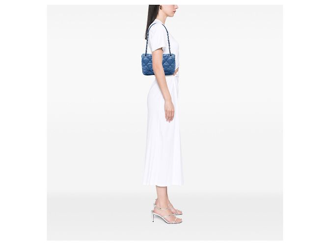 Borsa a tracolla Chanel Love Me Tender piccola in pelle di vitello blu - vista 6