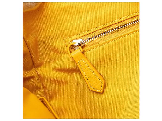 Borsa a tracolla Fendi Large Econyl Nylon Baguette Gialla Giallo - vista 11