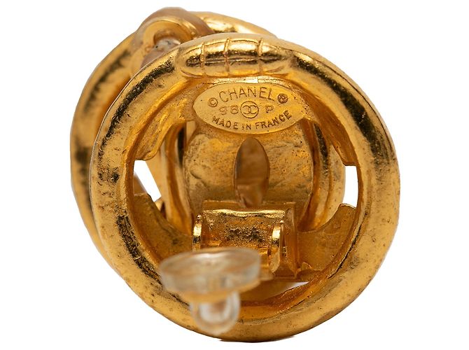 Orecchini a clip rotondi Chanel CC placcati oro D'oro - vista 3