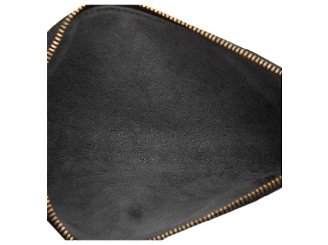 Borsa a tracolla Louis Vuitton Epi Pochette Accessoires nera Nero - vista 4
