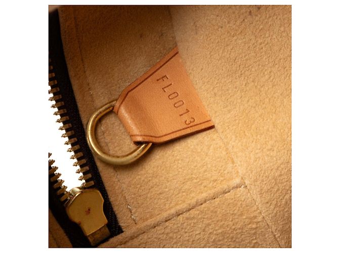 Borsa a tracolla Louis Vuitton Monogram Cite GM marrone - vista 7