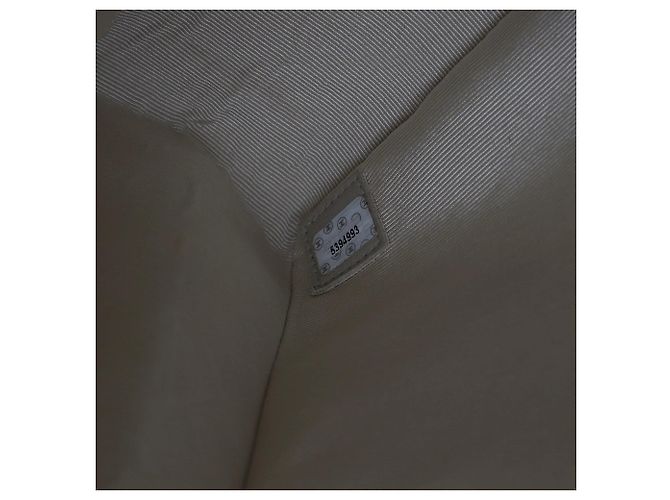 Tote Chanel in pelle di agnello beige con logo CC goffrato e camelia - vista 6