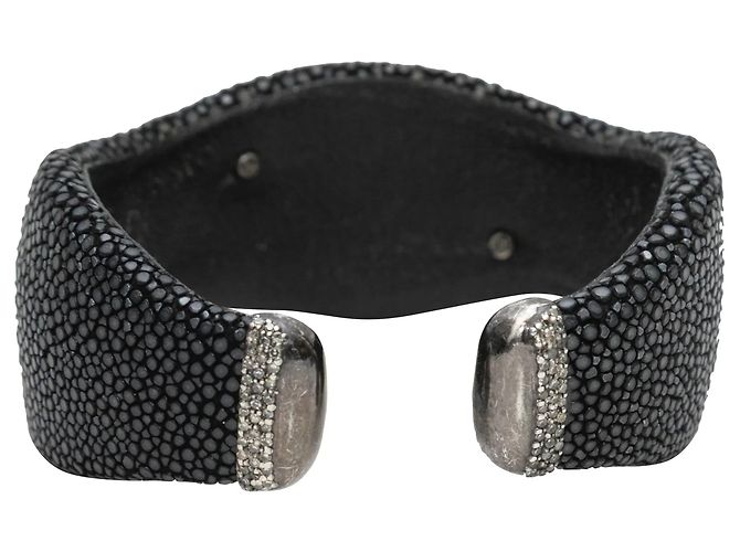 Designers Remix Bracciale rigido in pelle di razza nera e pavé di diamanti Nero - vista 3