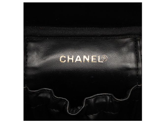 Vanity Beauty case Chanel CC Caviar nero - vista 5