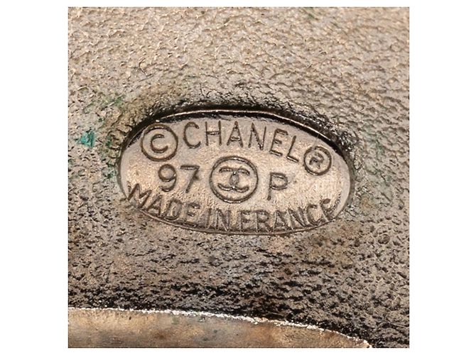Orecchini a clip Chanel CC argentati placcati in argento - vista 3