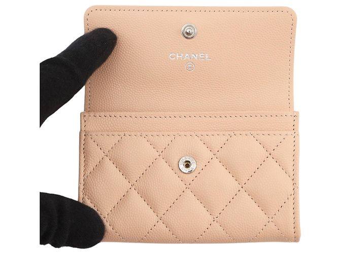 Beiger Chanel CC gesteppter Caviar Kartenhalter - Ansicht 4