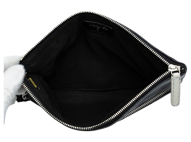 Clutch Multi Zip in agnello trapuntato Small CC nero Chanel - vista 4